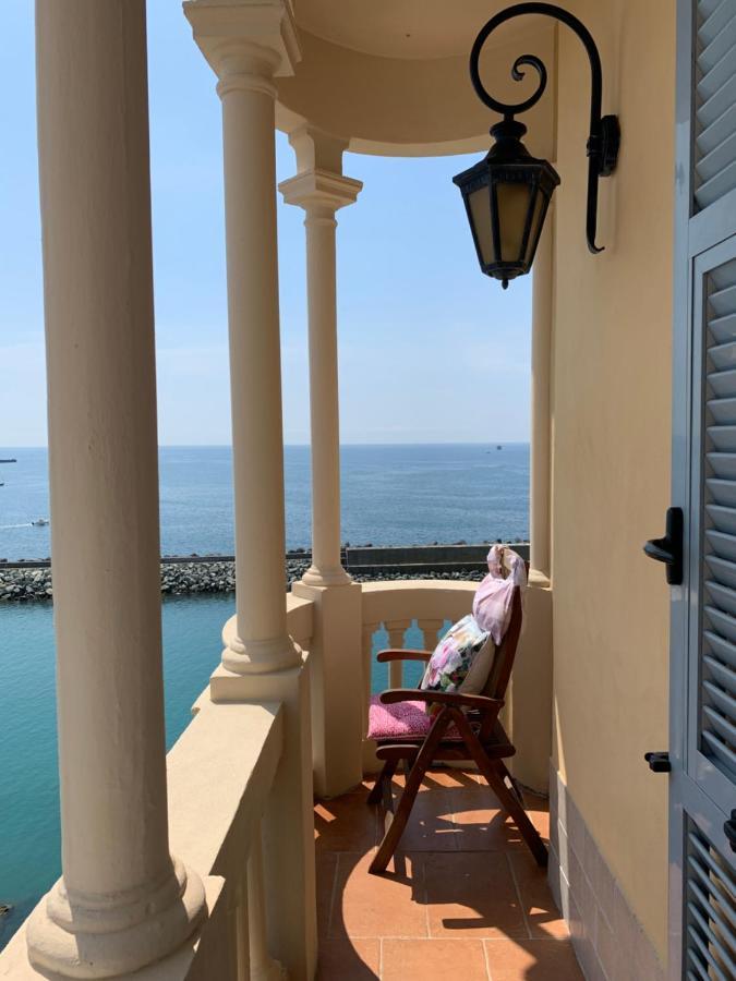 B&B Maison D'Hotes Sur Mer Pegli Esterno foto
